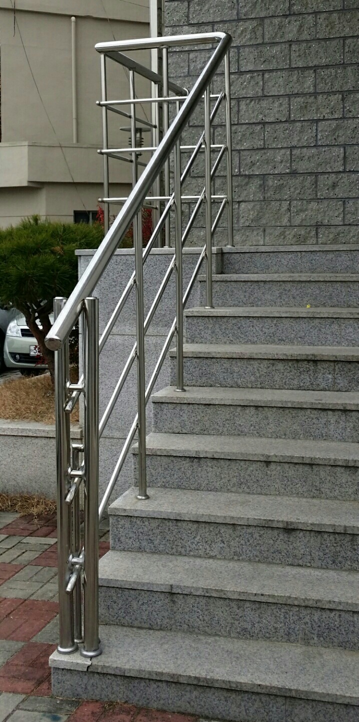 1935319850_N26Tn1i3_902ee084aae0af3a09c9a4fa8fddfaf50f2645bd.jpg 이미지크게보기