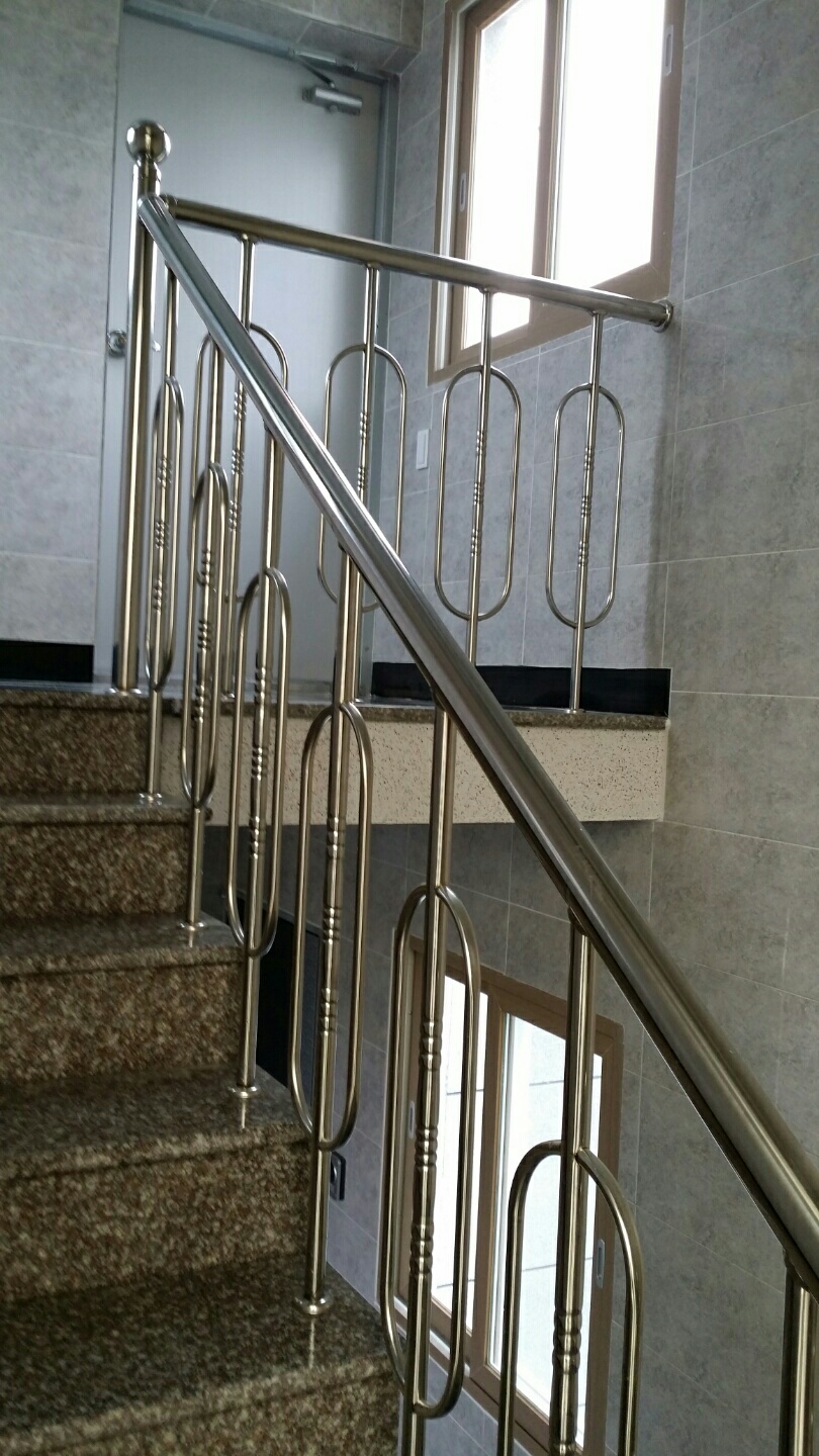 1935319850_o5xVqX8c_70cbf204f16ce21ff96f062519e659b911b74bf5.jpg 이미지크게보기